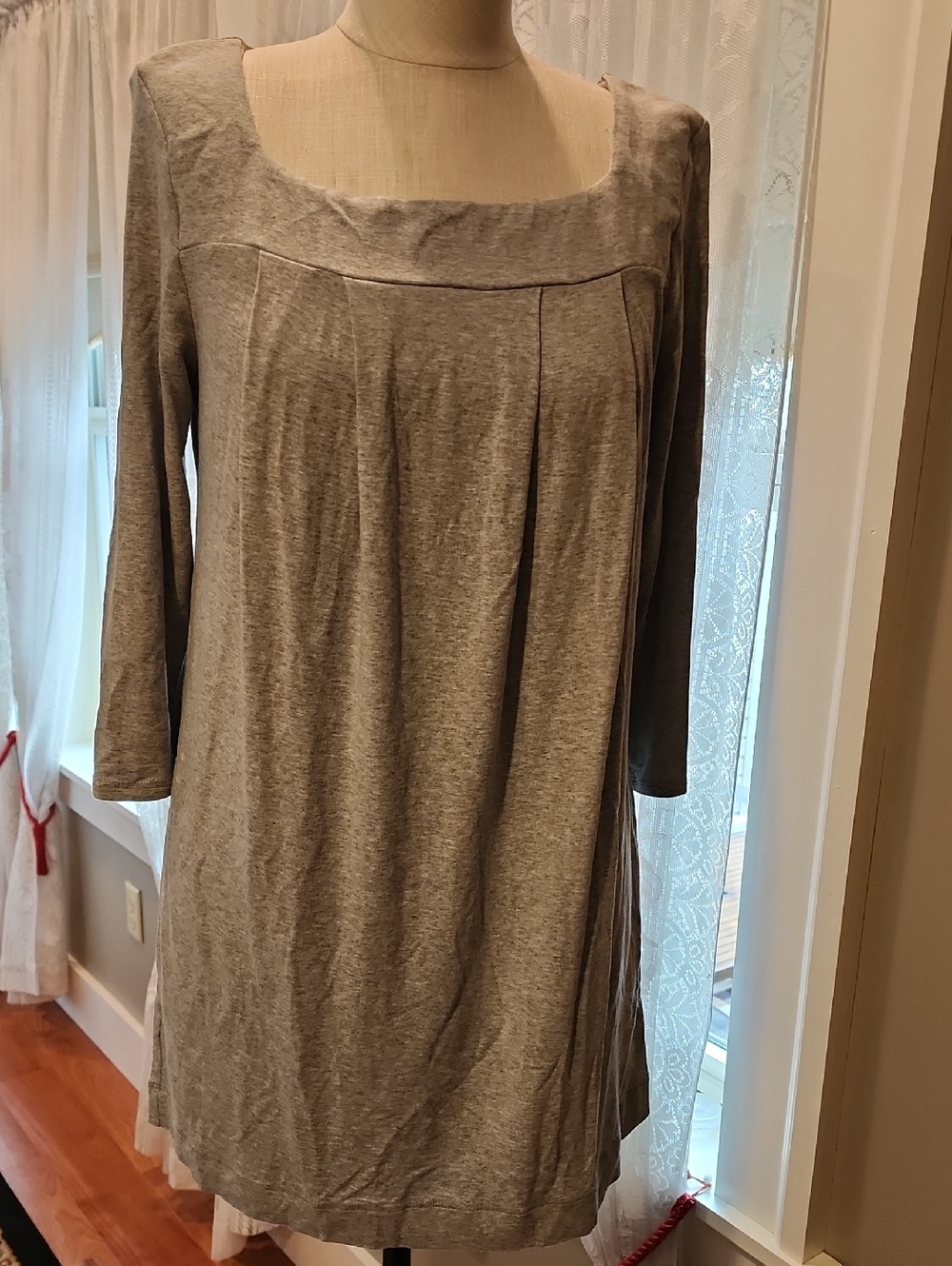 White House Black Market Light Heather Gray Tunic Top